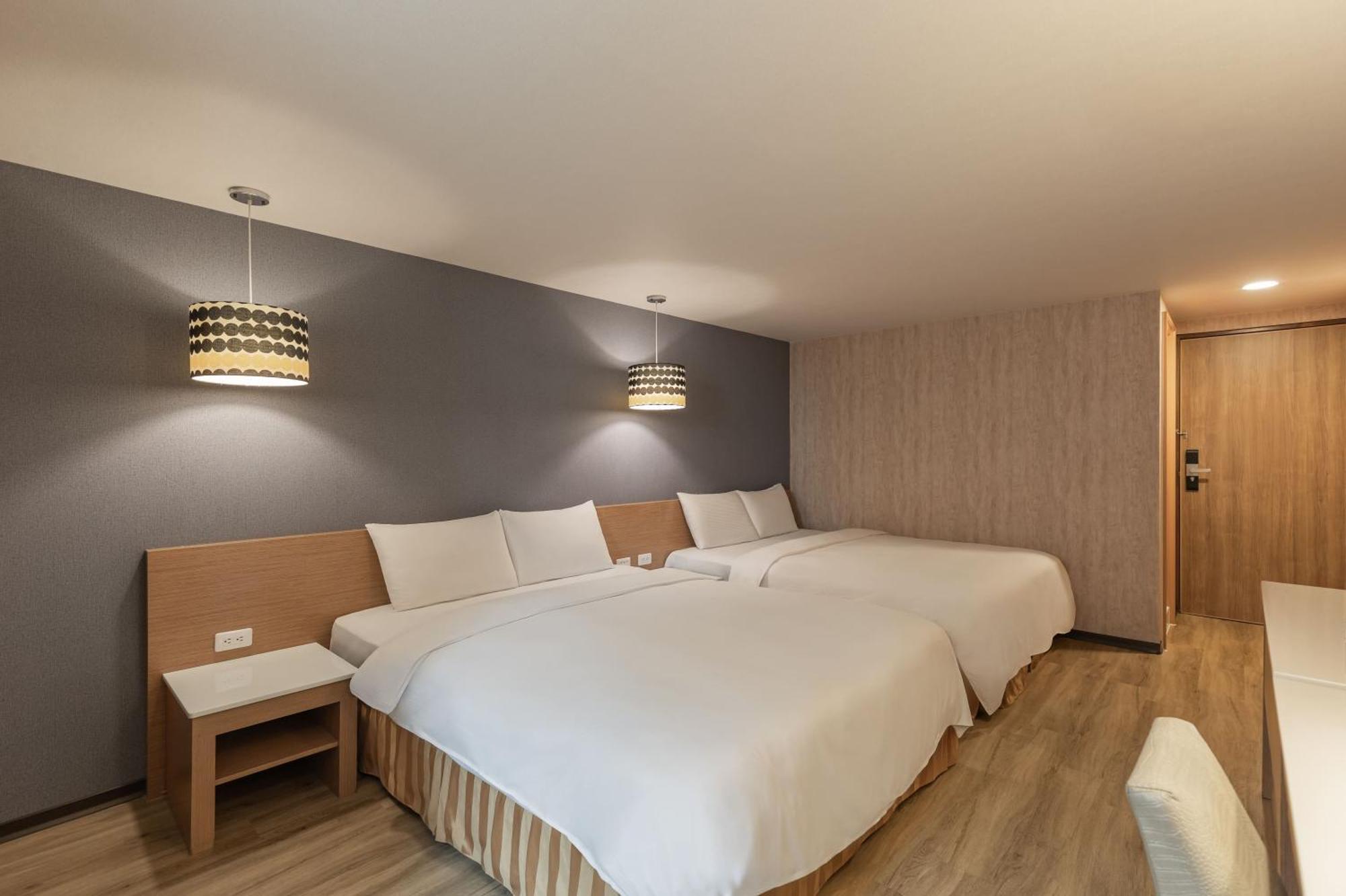Kindness Hotel - Tainan Chihkan Tower Rum bild