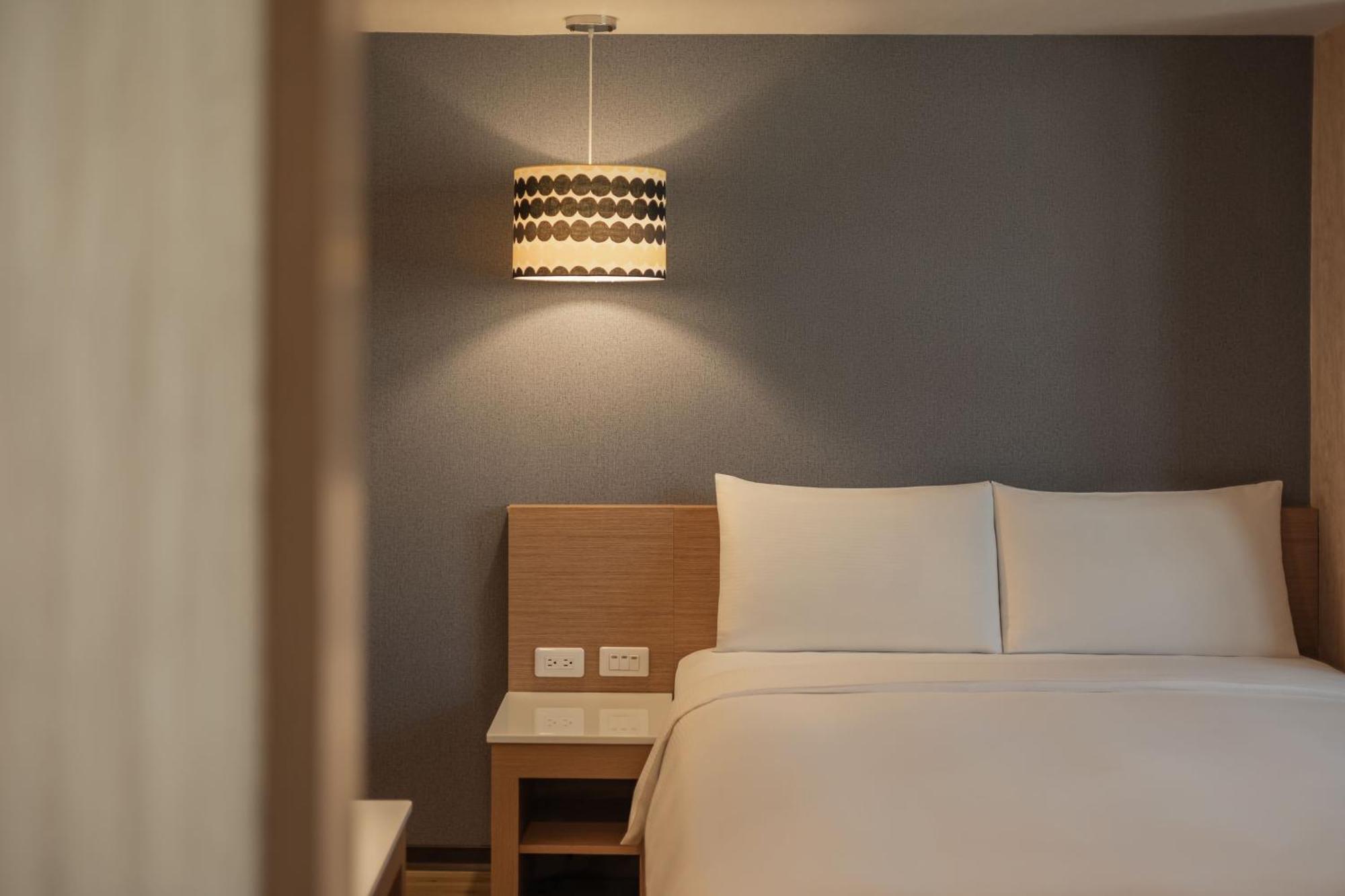 Kindness Hotel - Tainan Chihkan Tower Rum bild