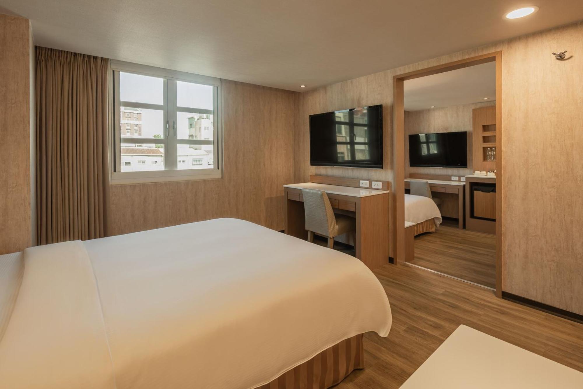 Kindness Hotel - Tainan Chihkan Tower Rum bild