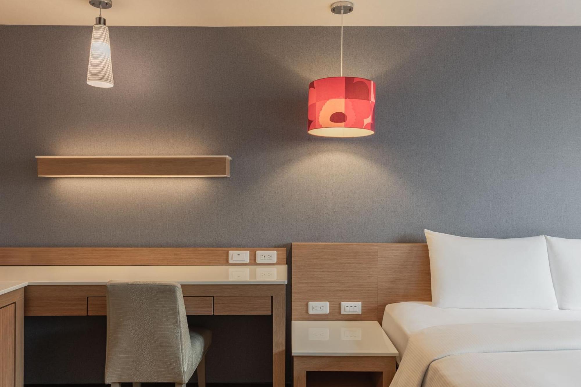 Kindness Hotel - Tainan Chihkan Tower Rum bild
