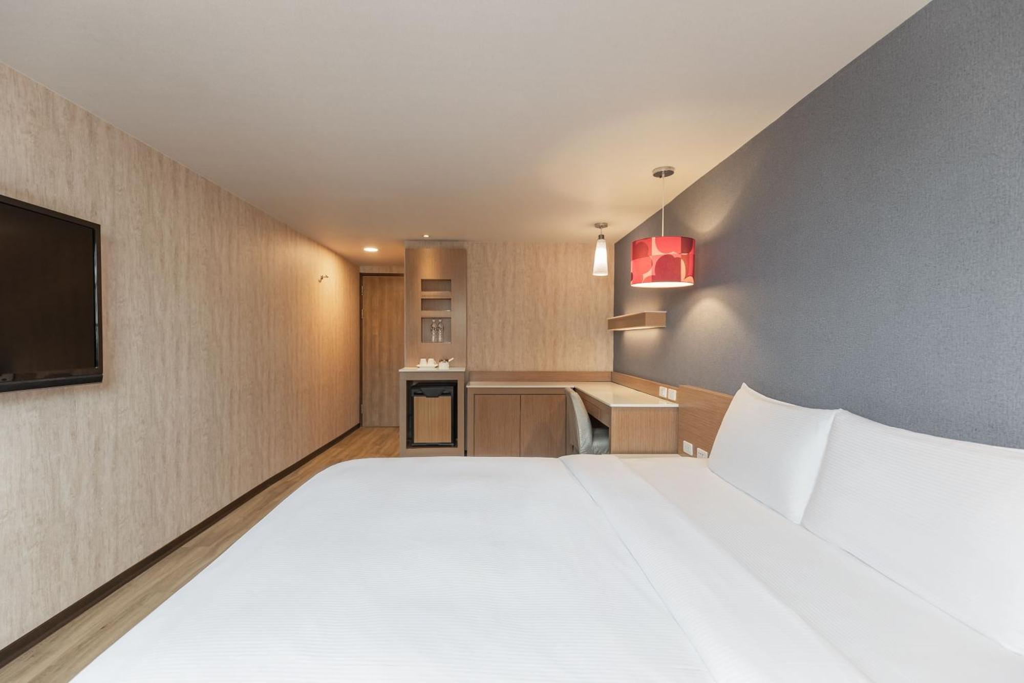 Kindness Hotel - Tainan Chihkan Tower Rum bild