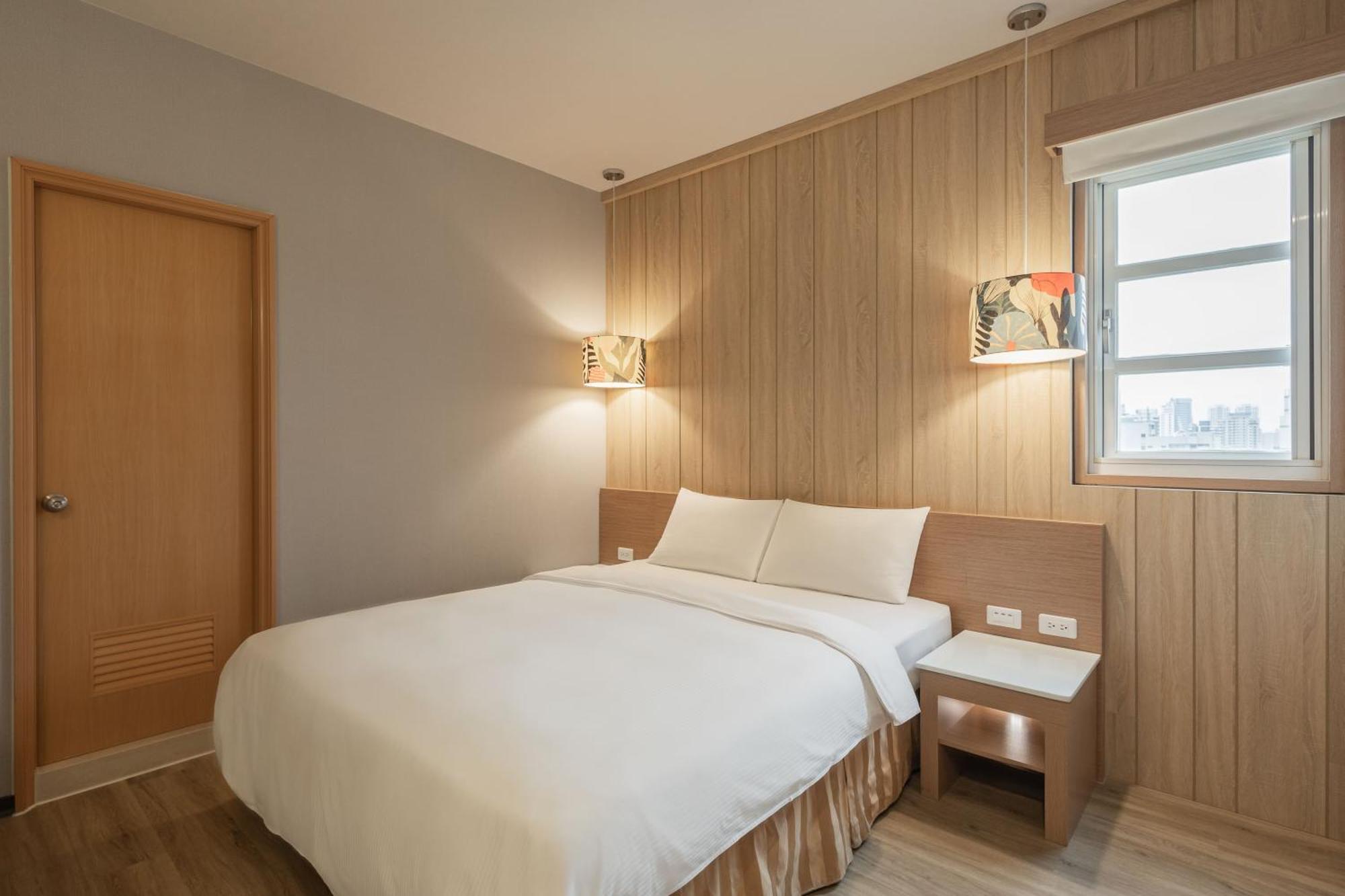 Kindness Hotel - Tainan Chihkan Tower Rum bild
