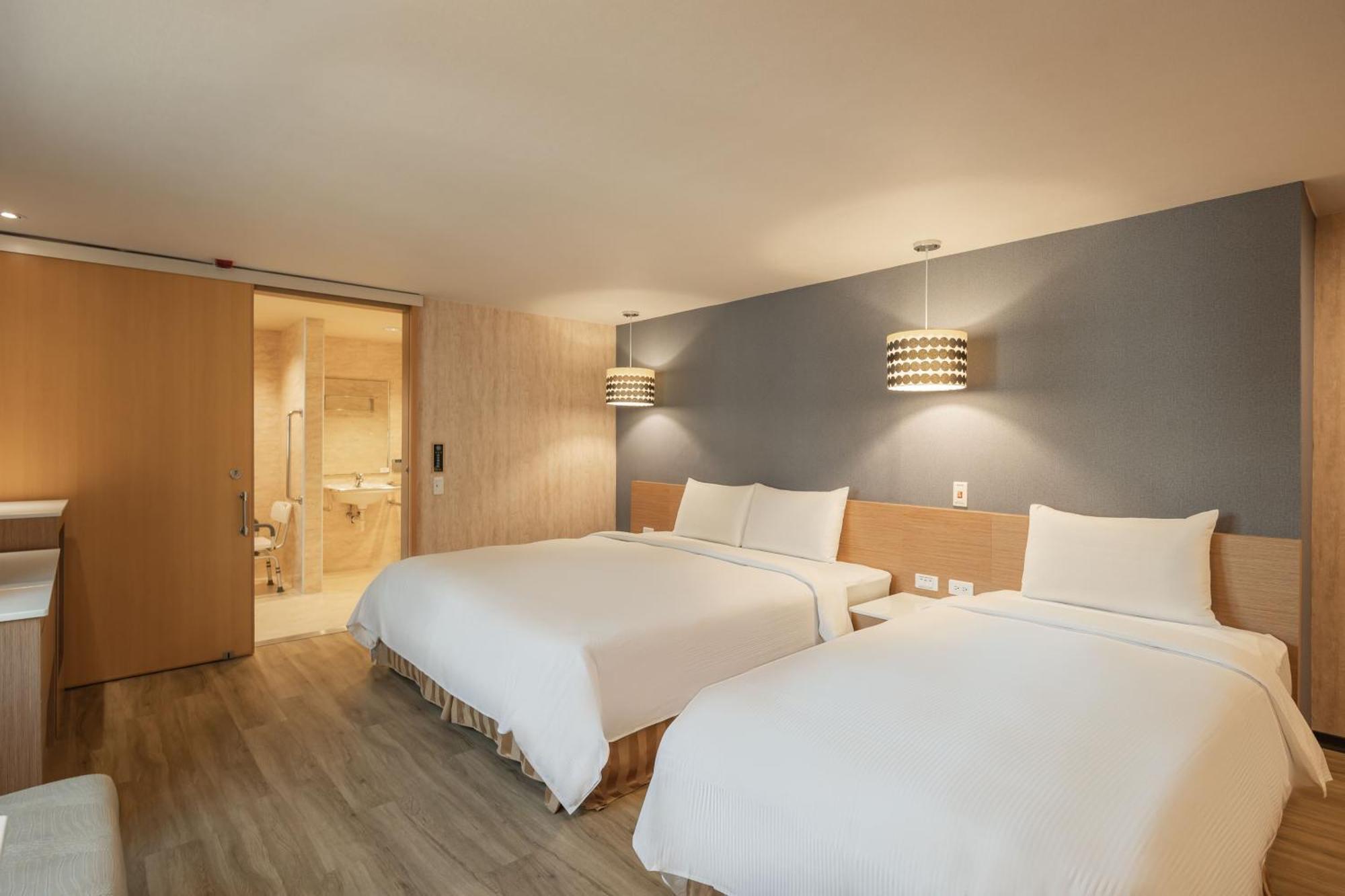 Kindness Hotel - Tainan Chihkan Tower Rum bild