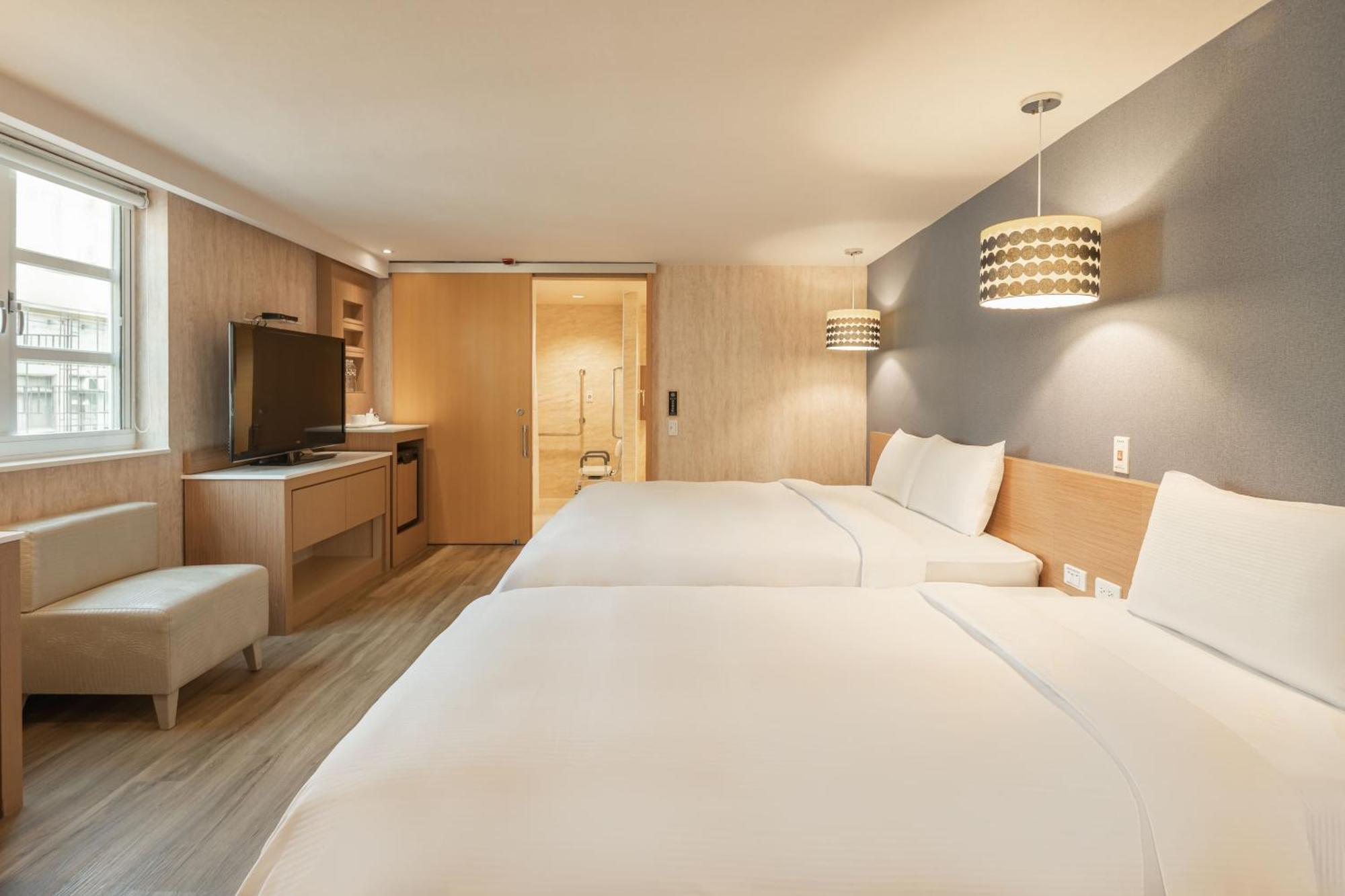 Kindness Hotel - Tainan Chihkan Tower Rum bild
