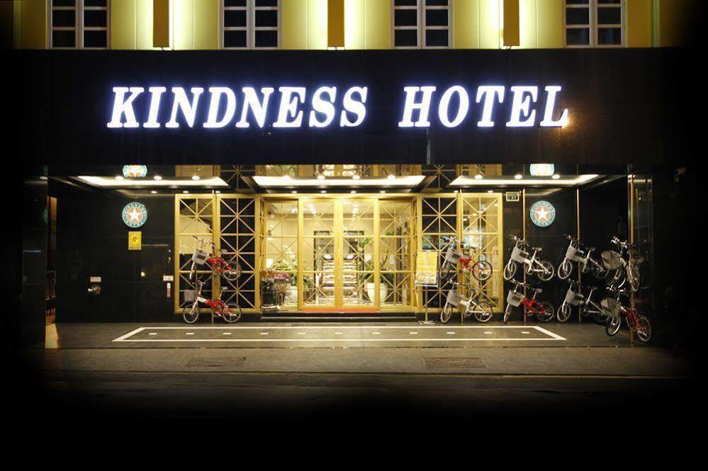 Kindness Hotel - Tainan Chihkan Tower Exteriör bild